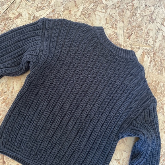 Universal Thread Sweater - Picture 2 of 4